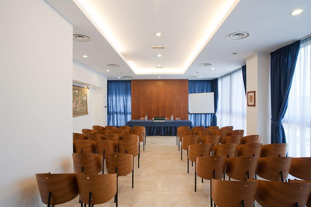 מולפטה Garden Hotel מראה חיצוני תמונה