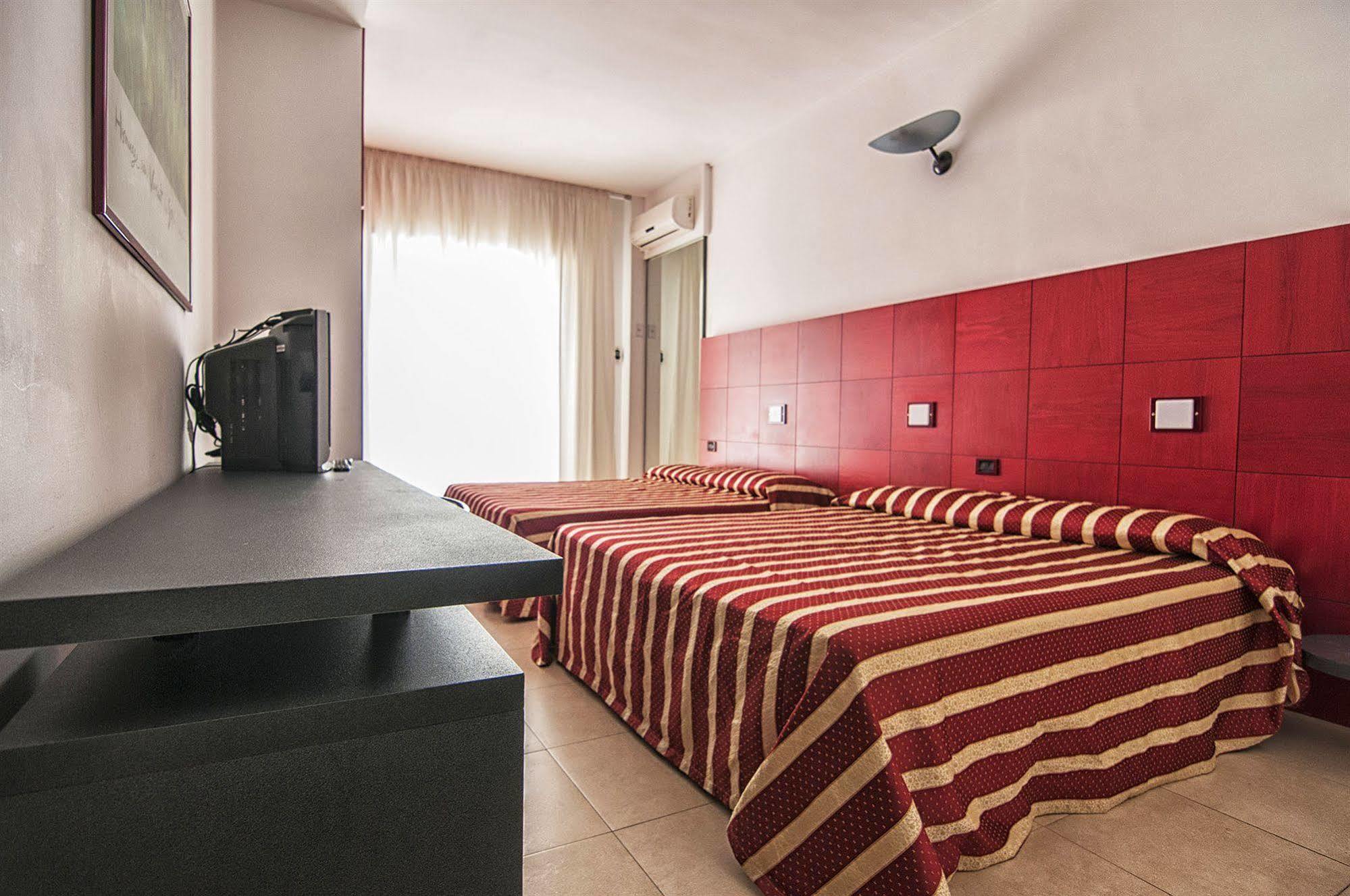 מולפטה Garden Hotel מראה חיצוני תמונה