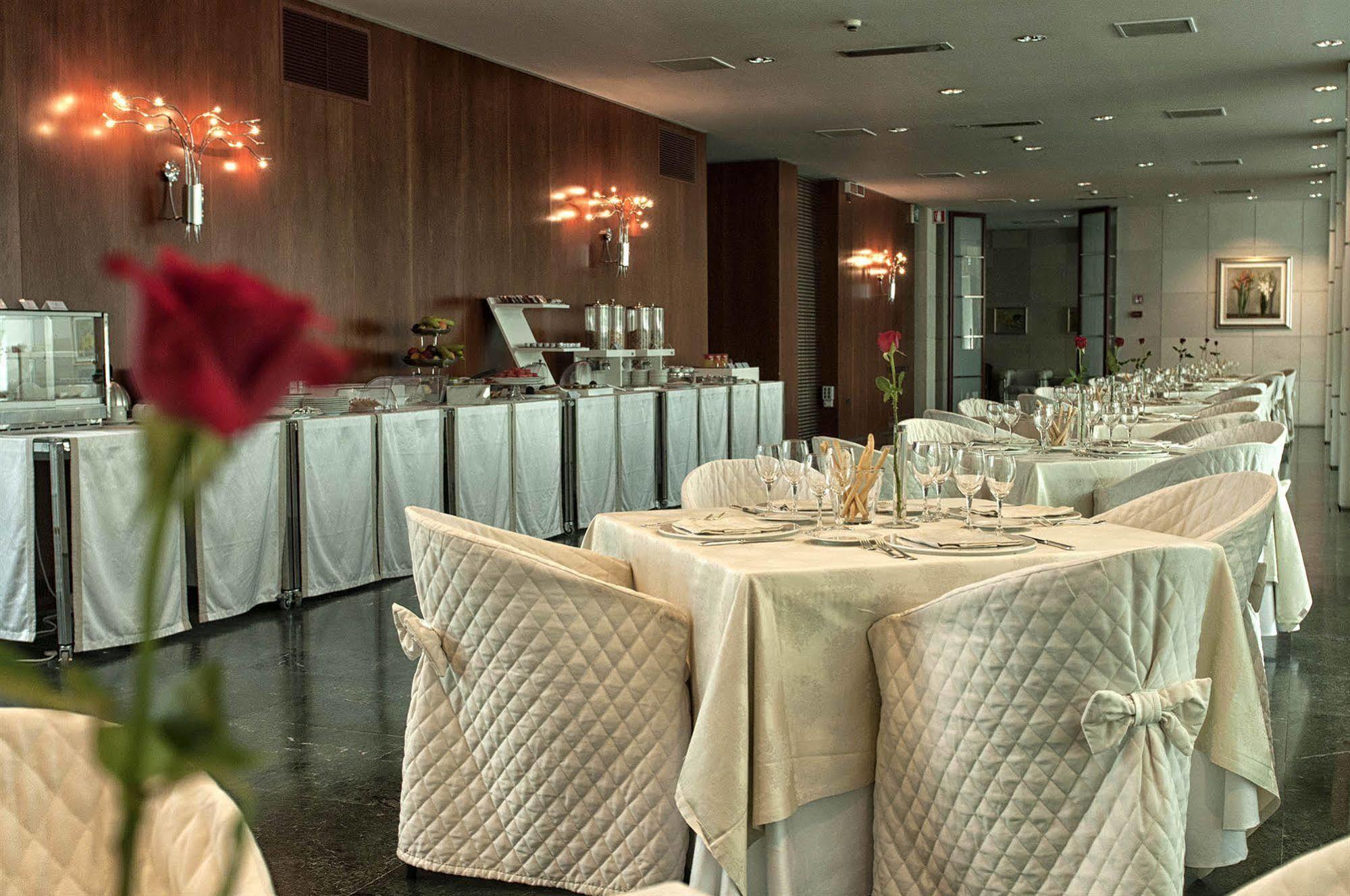 מולפטה Garden Hotel מראה חיצוני תמונה