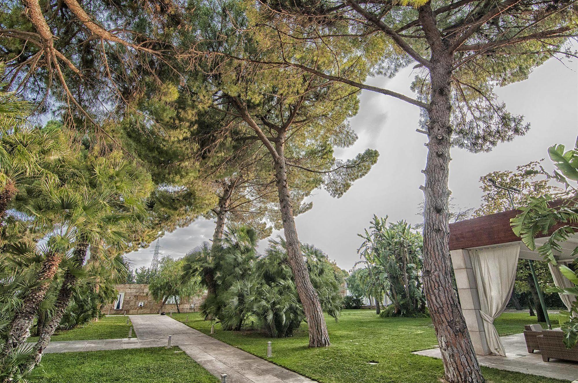 מולפטה Garden Hotel מראה חיצוני תמונה